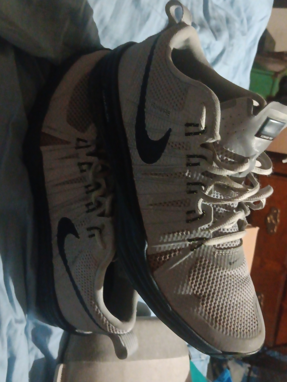 Nike Men's Beige Knit Running Shoes with Black Swoosh